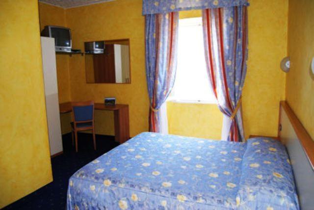 Hotel Beata Giovannina Вербания Екстериор снимка